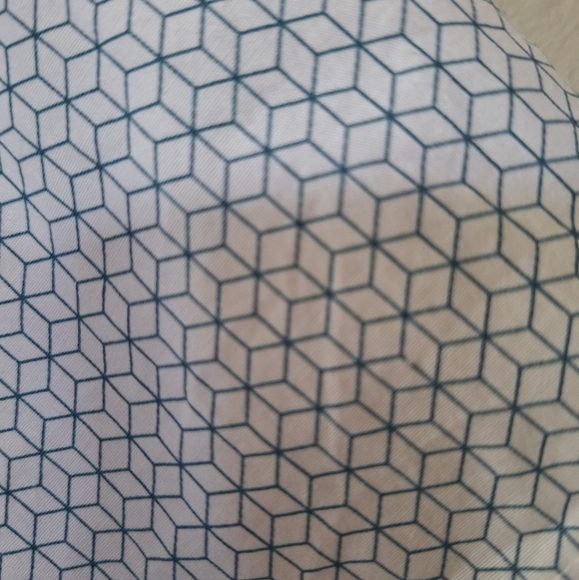 Michael Kors Mens Classic Fit Geometric Print Short Sleeve Button Shirt Size L - Picture 6 of 7